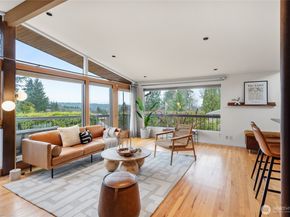 12857 SE 45th Pl, Bellevue WA 98006