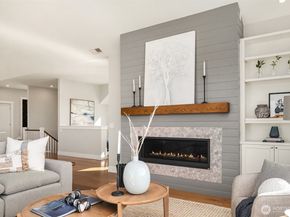 8004 Burke Avenue N, Seattle WA 98103