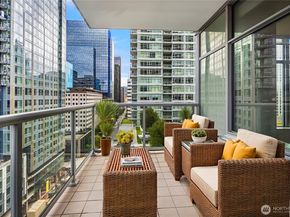 583 Battery Street 1202N, Seattle WA 98121