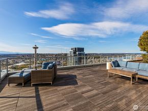 583 Battery Street 1202N, Seattle WA 98121