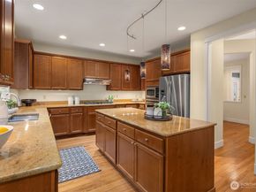 12612 Eagles Nest Drive, Mukilteo WA 98275