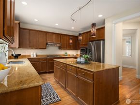 12612 Eagles Nest Drive, Mukilteo WA 98275