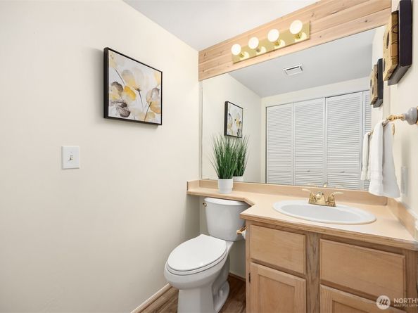 11512 NE 115th Court, Kirkland WA 98033