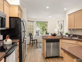 11512 NE 115th Court, Kirkland WA 98033