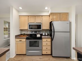 11512 NE 115th Court, Kirkland WA 98033