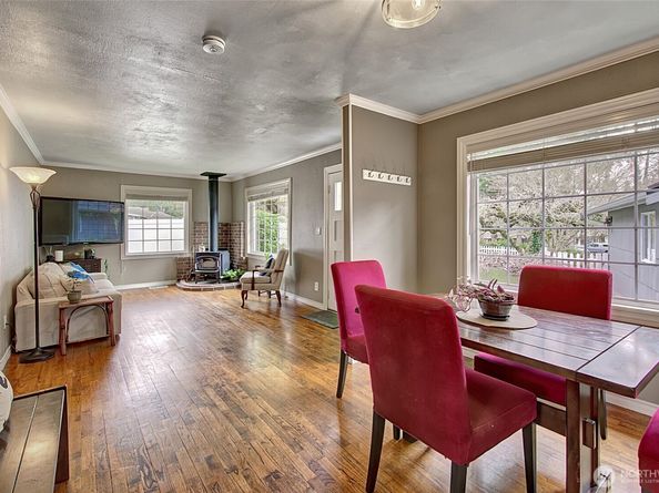 8829 231st Street SW, Edmonds WA 98026