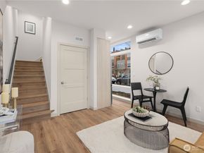 5515 C 9th Avenue NW, Seattle WA 98107
