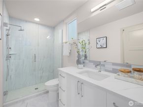5515 C 9th Avenue NW, Seattle WA 98107