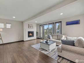 18320 3rd Drive SE, Bothell WA 98012