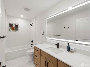 13022 15th Avenue SW, Burien WA 98146