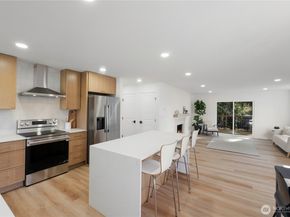 13022 15th Avenue SW, Burien WA 98146