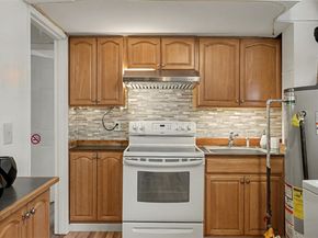7301 32nd Avenue S, Seattle WA 98118
