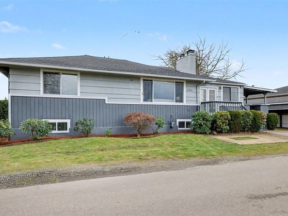 7301 32nd Avenue S, Seattle WA 98118