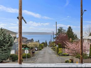 19742 20th Avenue NW, Shoreline WA 98177