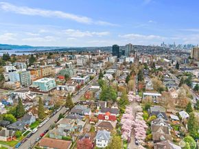 5520 Brooklyn Avenue NE, Seattle WA 98105