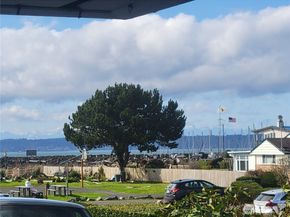 23003 Marine View Drive S, Des Moines WA 98198