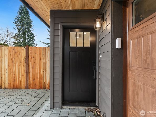 7340 B 40th Avenue NE, Seattle WA 98115