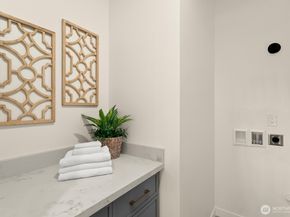 7340 B 40th Avenue NE, Seattle WA 98115
