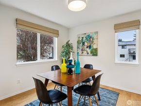 9242 Woodlawn Avenue N B, Seattle WA 98103