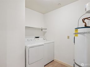701 1st Avenue N 204, Seattle WA 98109