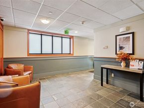 701 1st Avenue N 204, Seattle WA 98109