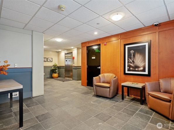 701 1st Avenue N 204, Seattle WA 98109