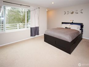 14948 6th Avenue S, Burien WA 98168