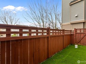 4773 Whitworth Place S M104, Renton WA 98055