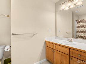 10700 SE 260th Street E103, Kent WA 98030