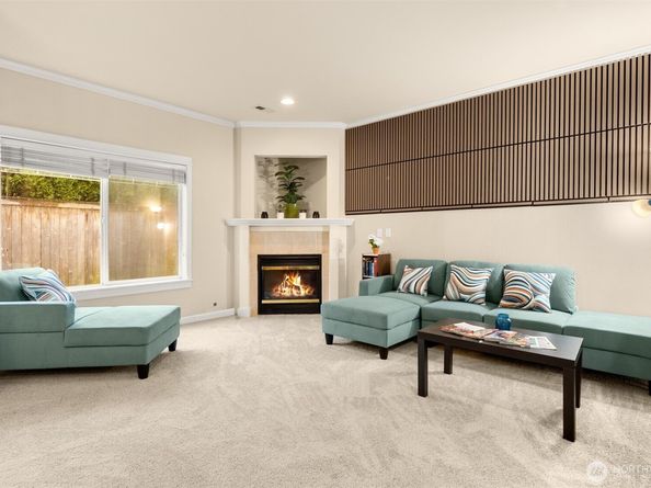 10700 SE 260th Street E103, Kent WA 98030