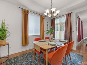 317 204th Place SE, Bothell WA 98012