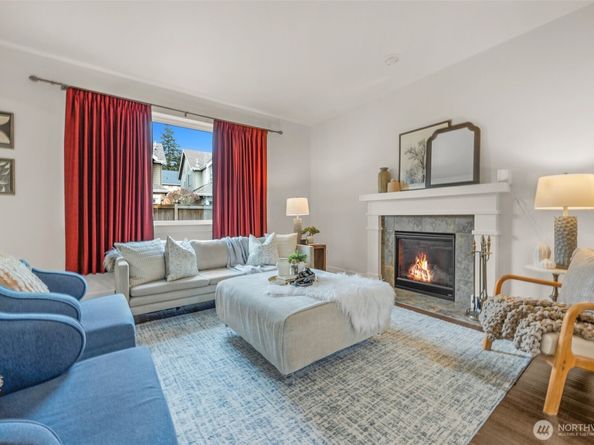 317 204th Place SE, Bothell WA 98012