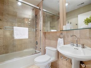 707 Harvest Road, Bothell WA 98012