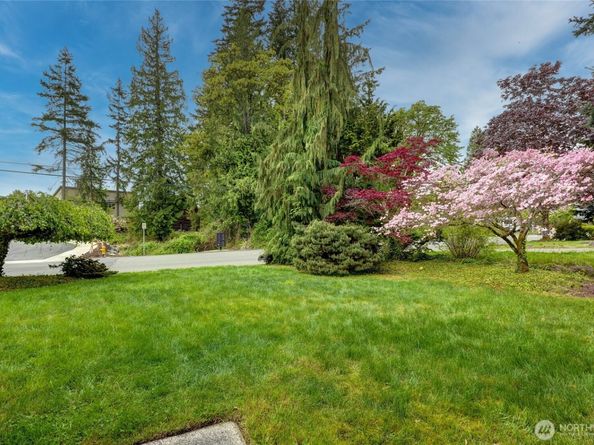 707 Harvest Road, Bothell WA 98012