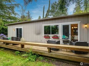 707 Harvest Road, Bothell WA 98012