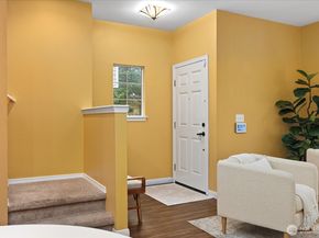 5300 Glenwood Avenue U2, Everett WA 98203