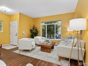 5300 Glenwood Avenue U2, Everett WA 98203