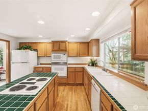 32413 7th Avenue SW, Federal Way WA 98023