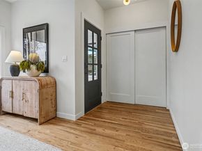 604 N 44th Street, Seattle WA 98103