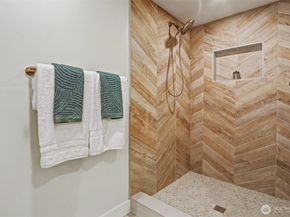 604 N 44th Street, Seattle WA 98103