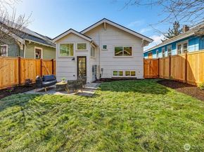604 N 44th Street, Seattle WA 98103