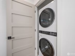 3015 61st Avenue SW B, Seattle WA 98116