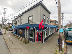 3015 61st Avenue SW B, Seattle WA 98116