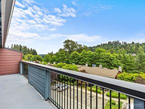 15711 Waynita NE H301, Bothell WA 98011