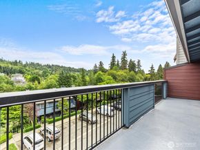 15711 Waynita NE H301, Bothell WA 98011