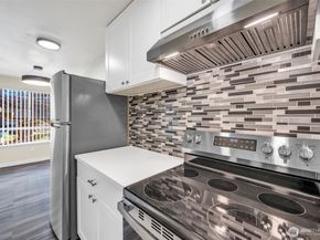 748 S Cloverdale Street Unit 6, Seattle WA 98108
