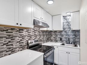 748 S Cloverdale Street Unit 6, Seattle WA 98108