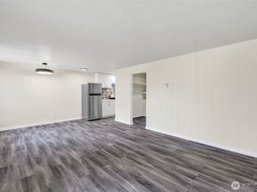 748 S Cloverdale Street Unit 6, Seattle WA 98108