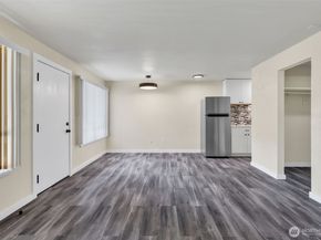 748 S Cloverdale Street Unit 6, Seattle WA 98108