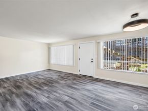 748 S Cloverdale Street Unit 6, Seattle WA 98108